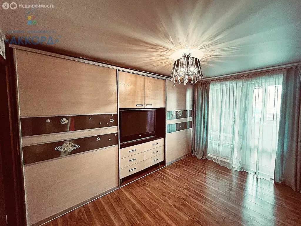 3-комнатная квартира: Барнаул, Балтийская улица, 44 (65.2 м) - Фото 2