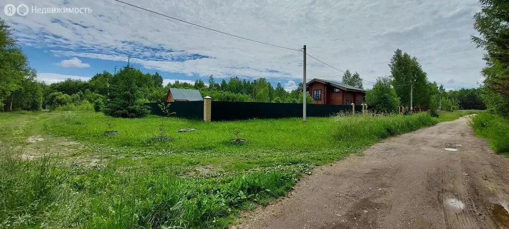 Участок в Тверская область, Старицкий муниципальный округ, деревня ... - Фото 0