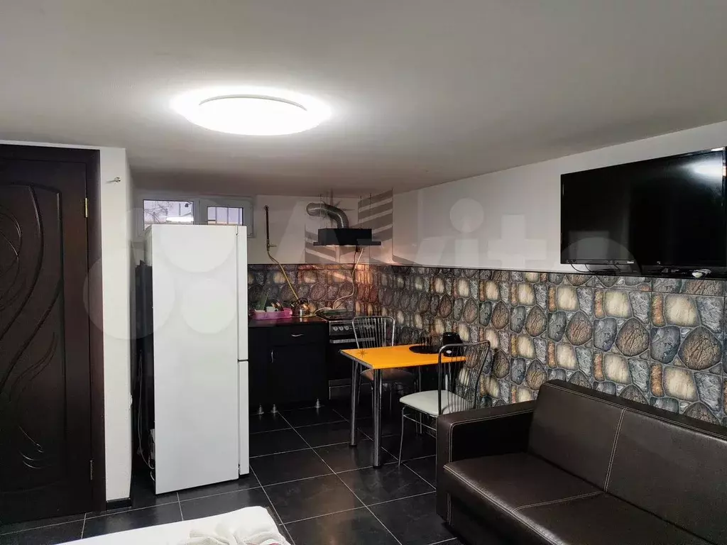 1-к. квартира, 30 м, 1/3 эт. - Фото 0