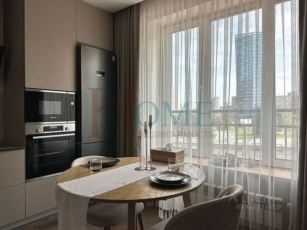 1-к кв. Новосибирская область, Новосибирск ул. Кирова, 32 (45.0 м) - Фото 0