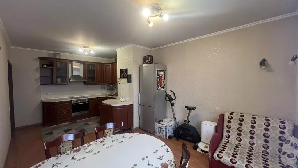 3-к кв. Московская область, Люберцы городской округ, Октябрьский пгт ... - Фото 2