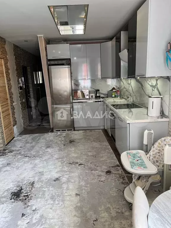 2-к. квартира, 57 м, 4/17 эт. - Фото 0