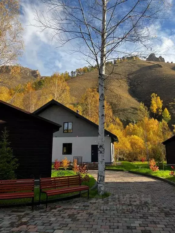 Дом в Красноярский край, Красноярск Базайская ул., 363 (30 м) - Фото 1