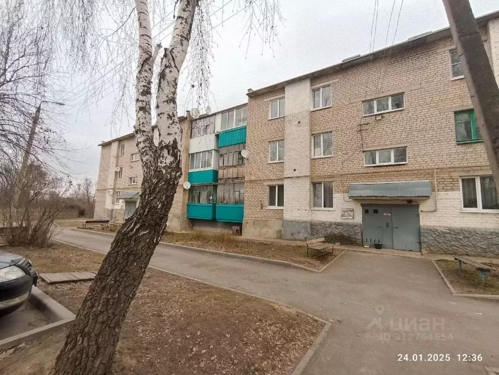 3-к кв. Орловская область, Мценск Болховская ул., 46Е (65.0 м) - Фото 0