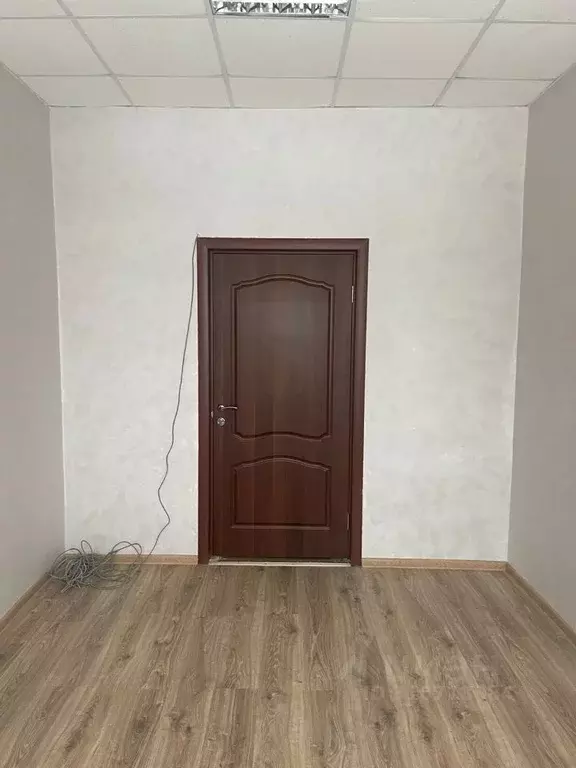 Помещение свободного назначения в Чувашия, Канаш ул. Чкалова, 9 (34 м) - Фото 0