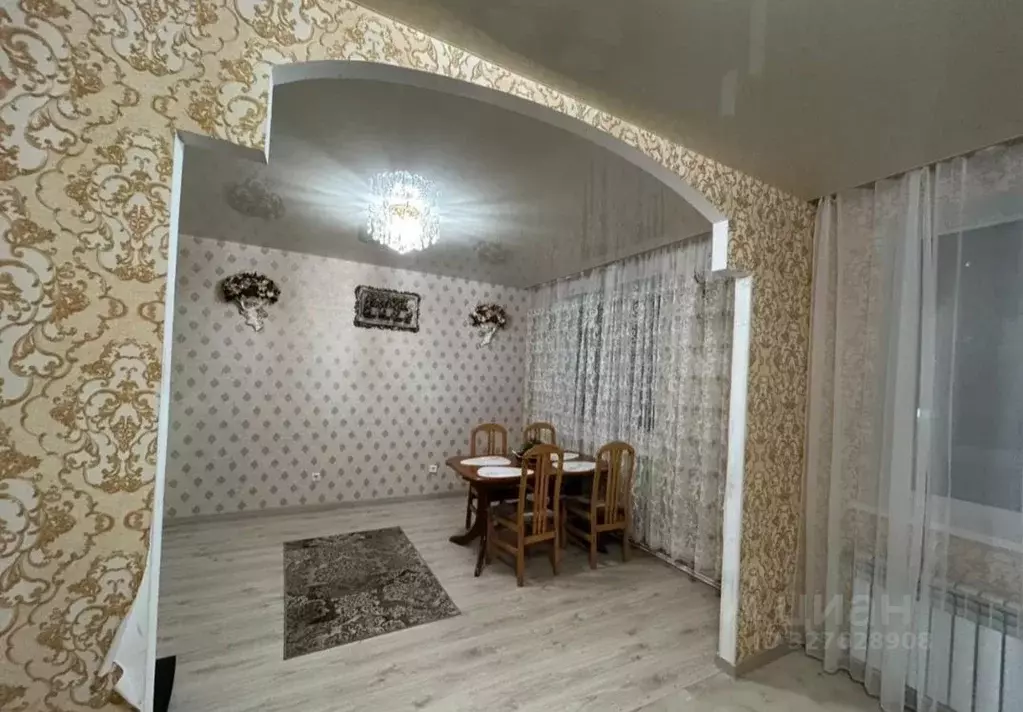 2-к кв. Волгоградская область, Волгоград ул. Степанищева, 22 (72.0 м) - Фото 1