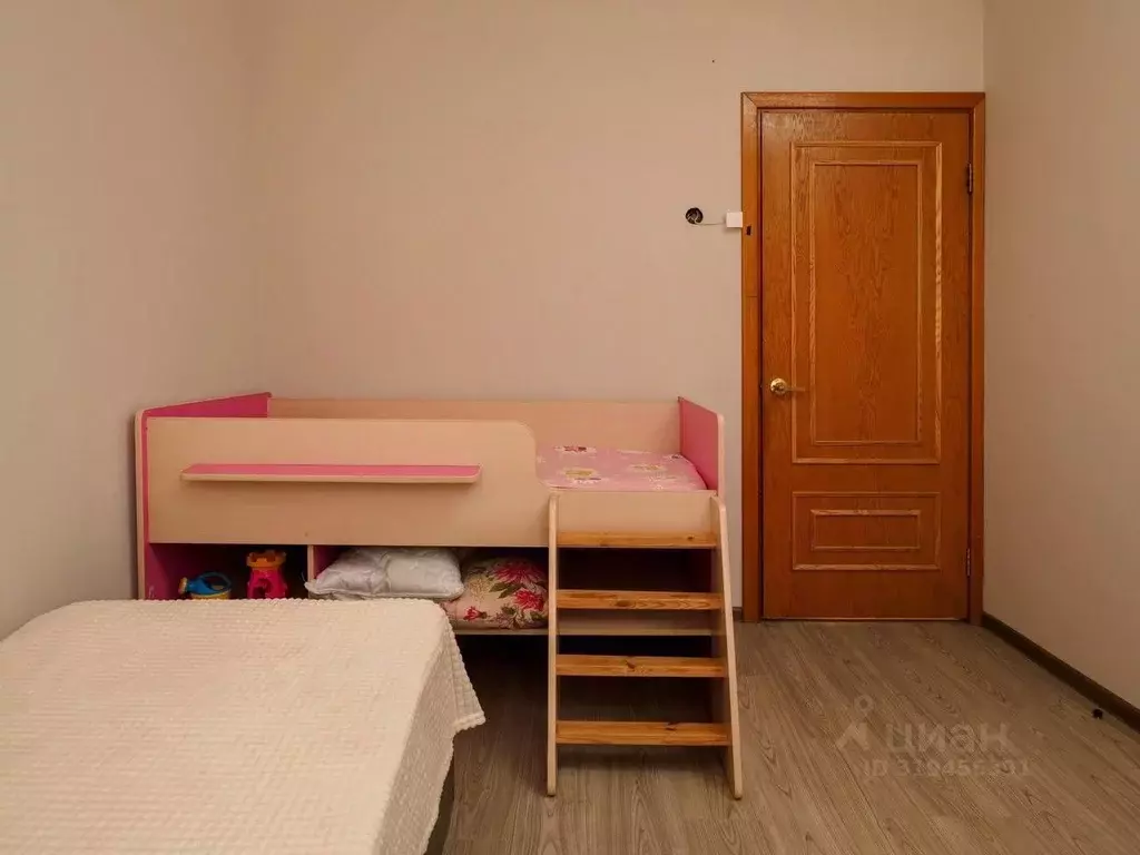 3-к кв. Смоленская область, Смоленск ул. Октябрьской Революции, 28 ... - Фото 1