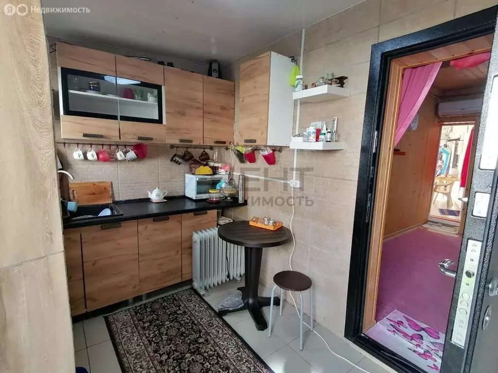 1-комнатная квартира: микрорайон Макопсе, улица Кольцова, 18А (30 м) - Фото 1