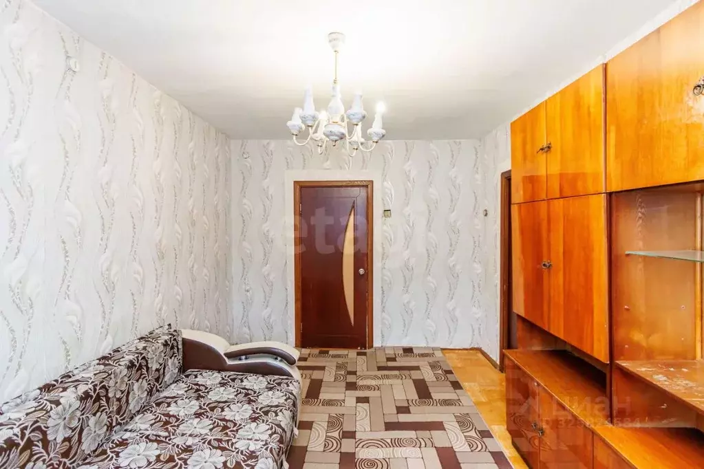 2-к кв. Тюменская область, Тюмень ул. Карла Маркса, 12 (39.8 м) - Фото 1