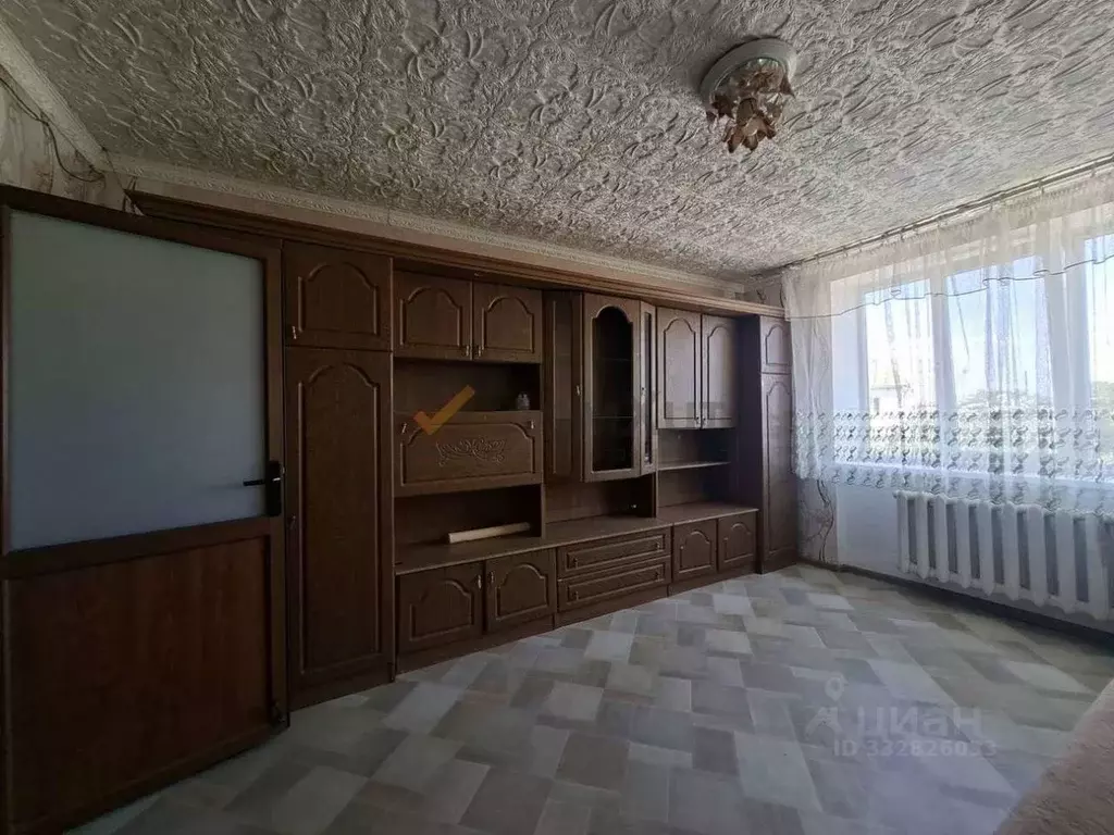 2-к кв. Крым, Сакский район, с. Уютное ул. Кирова, 12 (56.0 м) - Фото 1