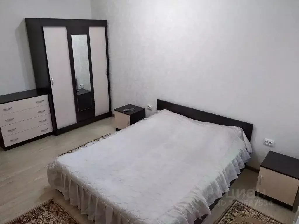 1-к кв. Крым, Черноморское пгт ул. Пограничная, 18 (37.0 м) - Фото 1