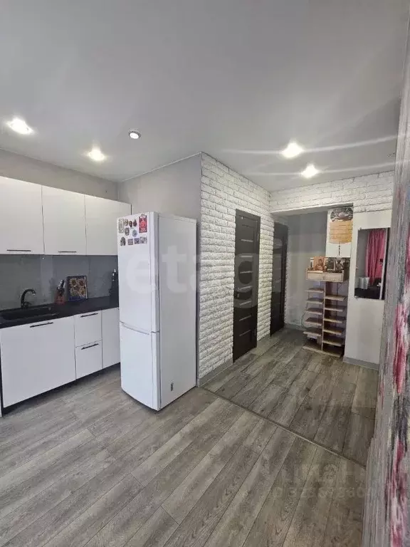 Студия Иркутская область, Ангарск 30-й мкр, 33 (34.0 м) - Фото 1