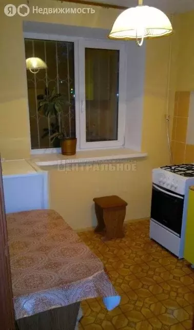 2-комнатная квартира: Смоленск, улица Кирова, 11/3 (43 м) - Фото 0