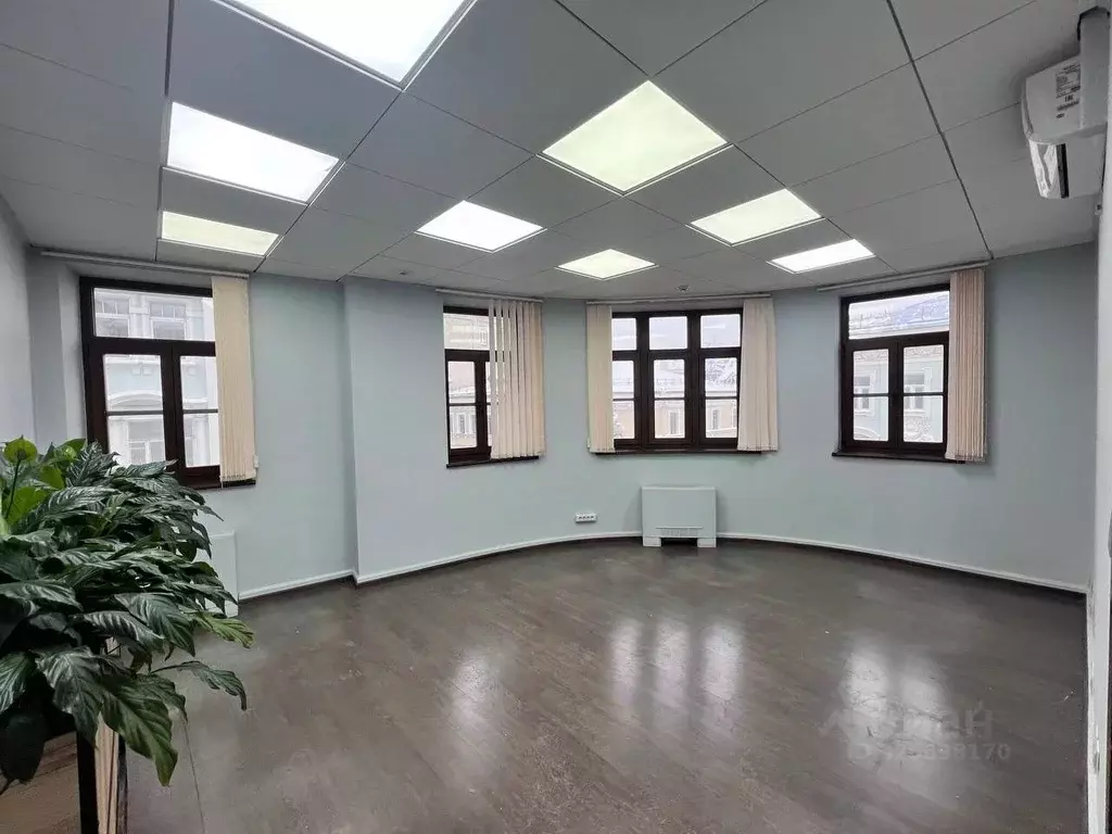 Офис в Москва ул. Покровка, 33 (133 м) - Фото 1