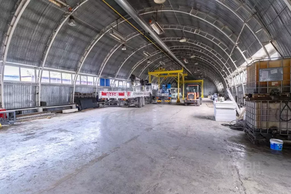 Склад в Тюменская область, Тюмень ул. Новаторов, 7к2 (1725 м) - Фото 1