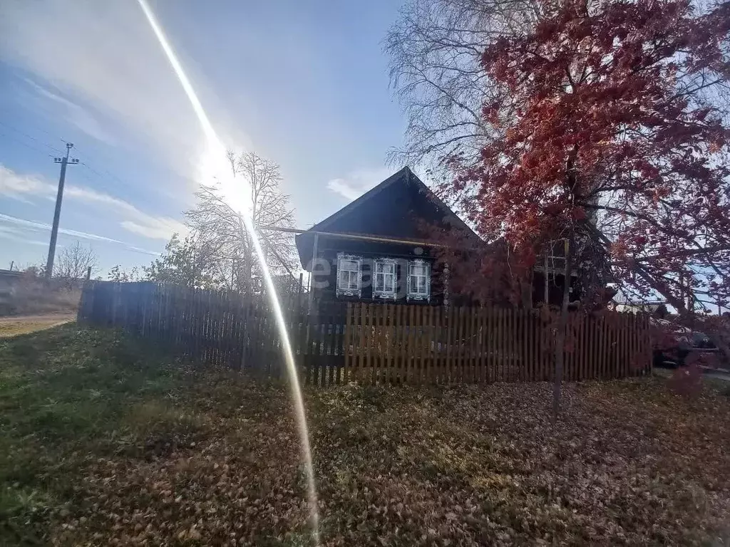 Дом в Свердловская область, Горноуральский городской округ, с. Лая ул. ... - Фото 0