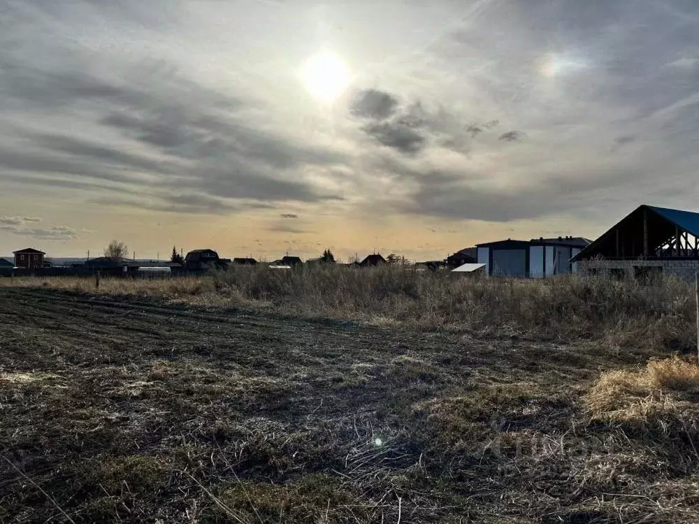 Участок в Иркутская область, Иркутский муниципальный округ, д. ... - Фото 1