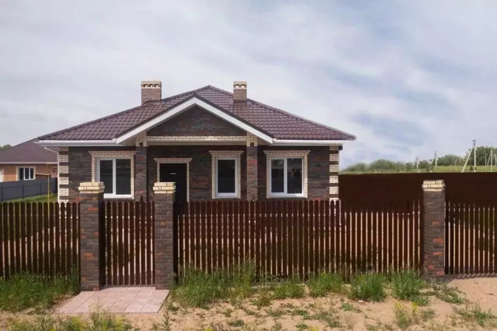 Коттедж в Омская область, Омский район муниципальный округ, с. ... - Фото 1