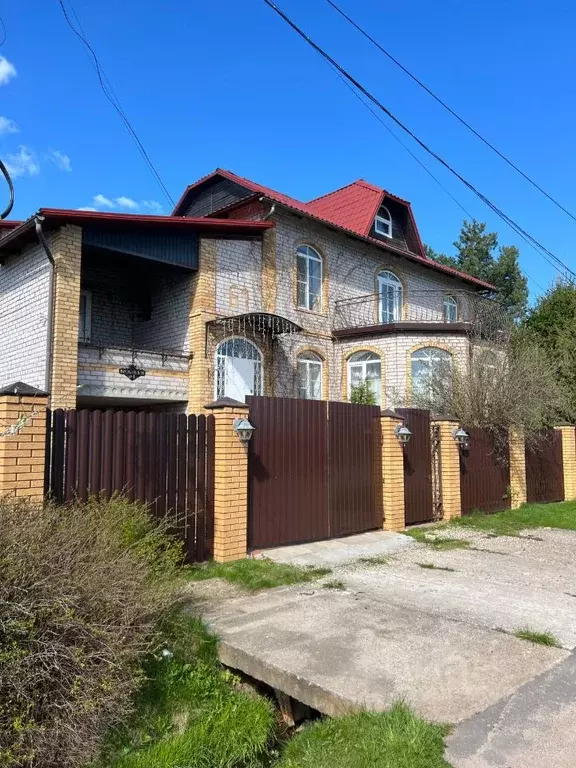 Дом в Новгородская область, Крестцы рп ул. Южная, 61 (300 м) - Фото 0