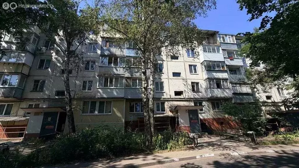 3-комнатная квартира: Белгород, улица Костюкова, 10 (61 м) - Фото 1
