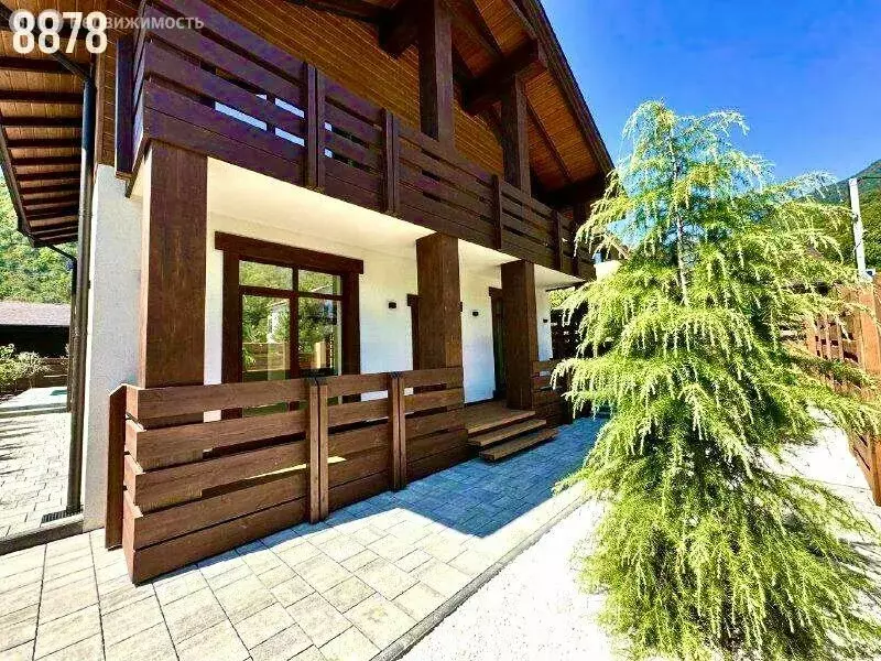 Дом в Красная Поляна, улица Пчеловодов (225 м) - Фото 0