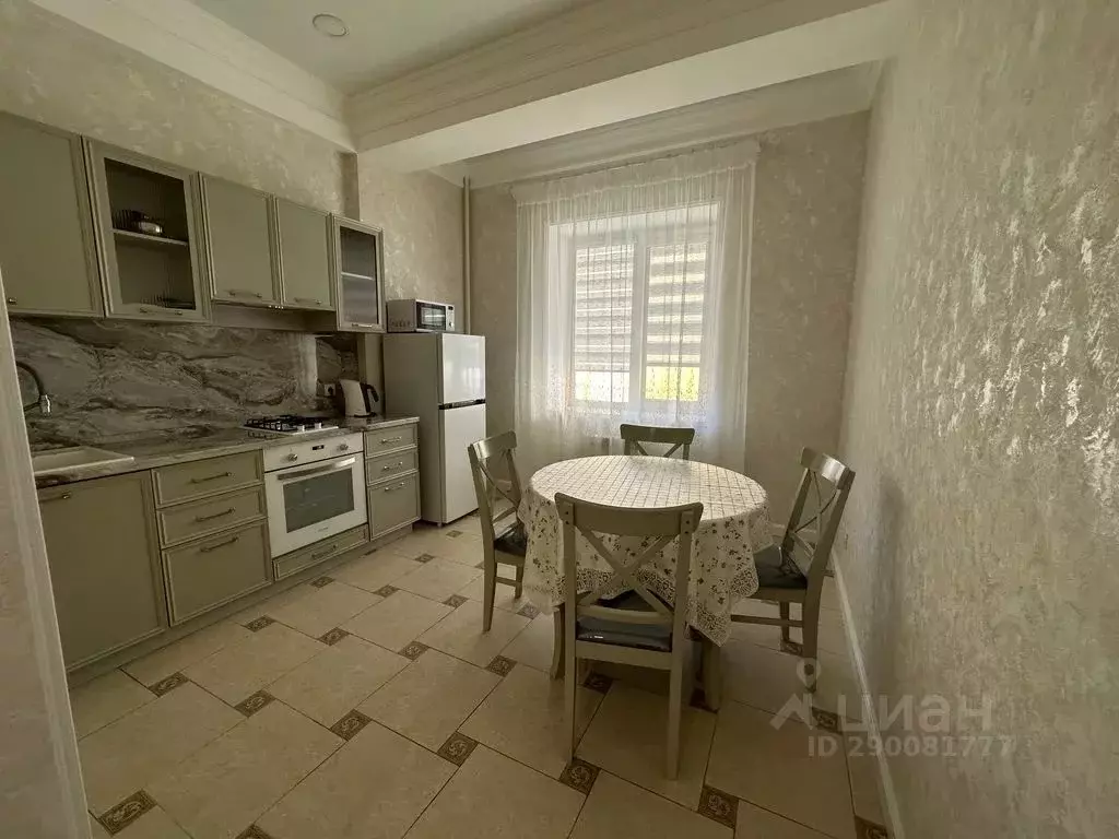 2-к кв. Дагестан, Каспийск ул. М. Халилова, 48А (50.0 м) - Фото 1