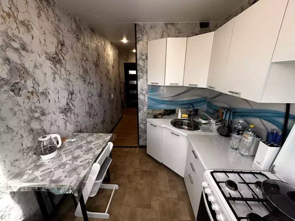 3-к кв. Ленинградская область, Тихвинский район, Борское с/пос, д. Бор ... - Фото 2