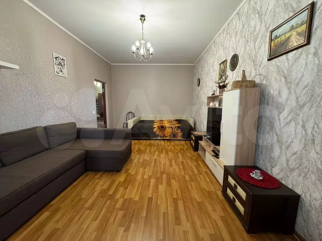 1-к. квартира, 54 м, 1/5 эт. - Фото 0