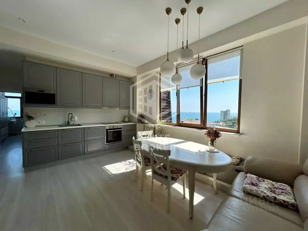 4-к кв. Крым, Ялта муниципальный округ, Кореиз пгт ш. Алупкинское, ... - Фото 2