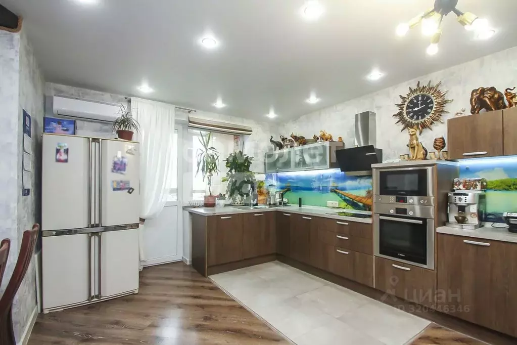 2-к кв. Ханты-Мансийский АО, Сургут Университетская ул., 11 (125.2 м) - Фото 2