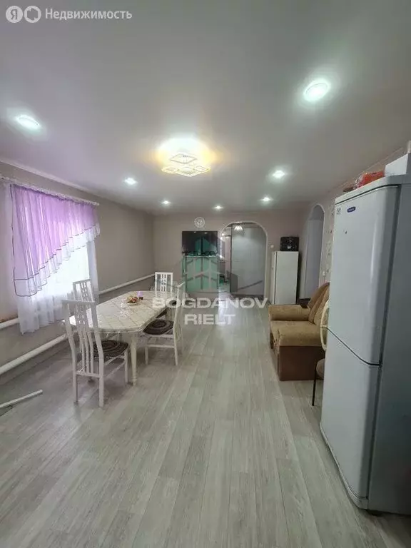 Дом в Горьковский район, деревня Алексеевка, Центральная улица (125 м) - Фото 2