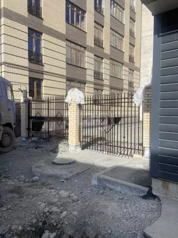 2-к кв. Северная Осетия, Владикавказ ул. Астана Кесаева, 44 (67.2 м) - Фото 0