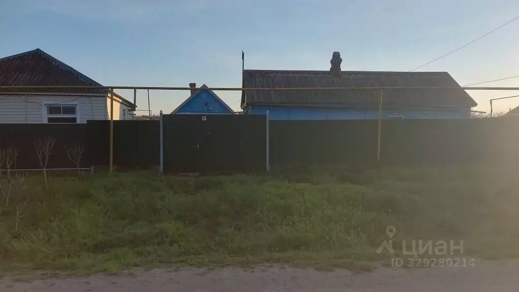 Дом в Ставропольский край, Новоалександровск ул. Буденного, 175 (40 м) - Фото 1