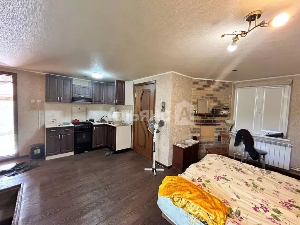 Дом в Ростовская область, Белокалитвинский район, Нижнепоповское ... - Фото 1