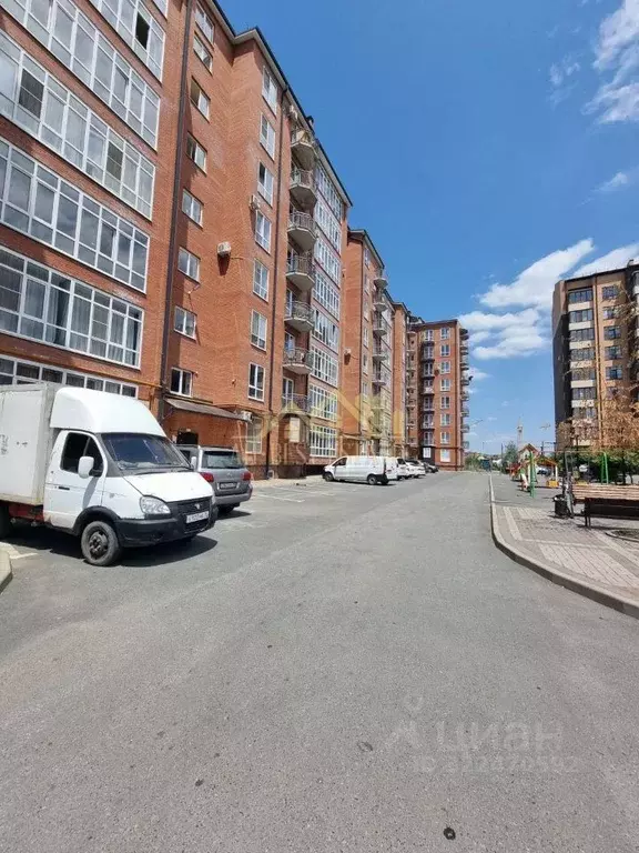 2-к кв. Северная Осетия, Владикавказ ул. Астана Кесаева, 44Д (86.0 м) - Фото 1