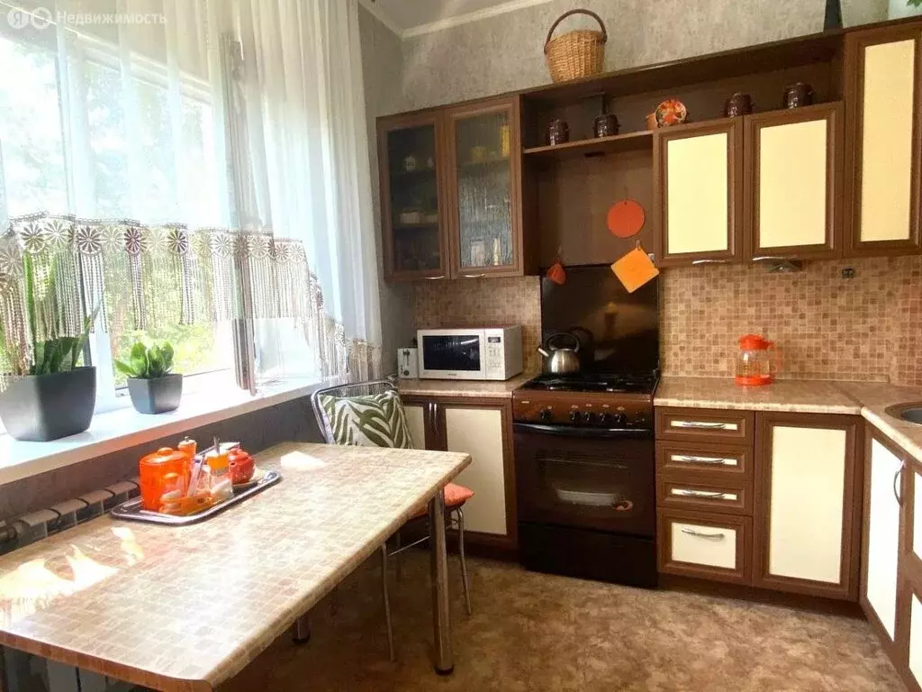 2-комнатная квартира: Новокуйбышевск, Ленинградская улица, 14 (57.1 м) - Фото 1