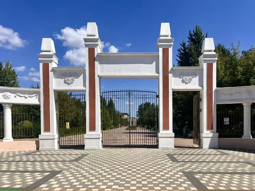 Помещение свободного назначения в Волгоградская область, Волгоград ул. ... - Фото 1