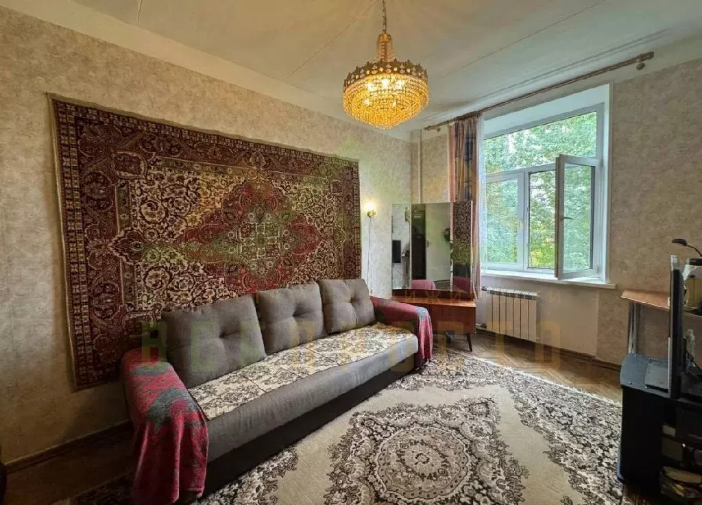 Продается 4-комнатная квартира - Фото 1