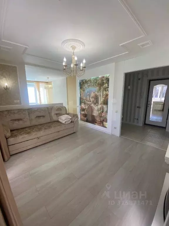 2-к кв. Кировская область, Слободской Советская ул., 24 (60.0 м) - Фото 0