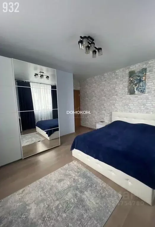 2-к кв. Свердловская область, Екатеринбург ул. Крестинского, 4 (68.5 ... - Фото 2