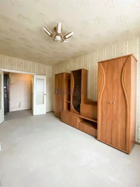 2-к кв. Волгоградская область, Волгоград ул. 8-й Воздушной Армии, 54 ... - Фото 0