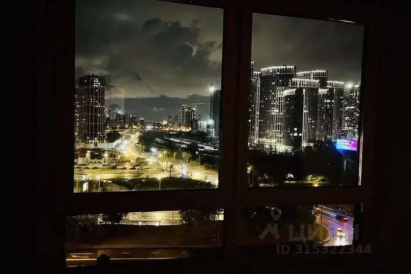2-к кв. Москва Очаковское ш., 5к4 (43.0 м) - Фото 0