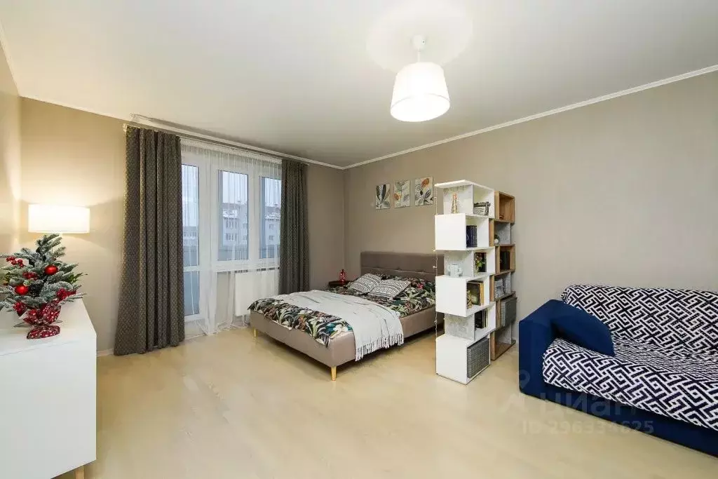 1-к кв. Калининградская область, Калининград Парковый пер., 3 (50.0 м) - Фото 1