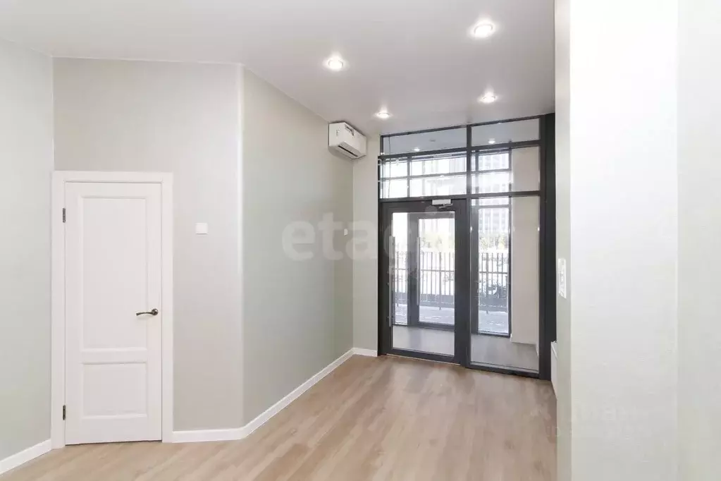 Помещение свободного назначения в Тюменская область, Тюмень ул. ... - Фото 1