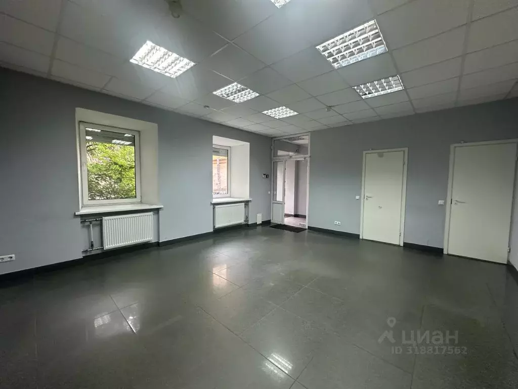 Торговая площадь в Санкт-Петербург 6-я Васильевского острова линия, ... - Фото 0