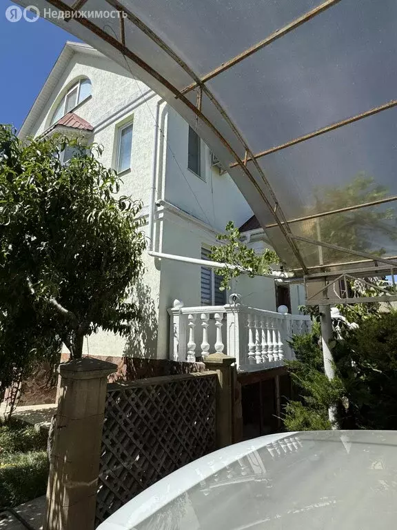 Дом в Симферопольский район, Мирновское сельское поселение, село ... - Фото 1