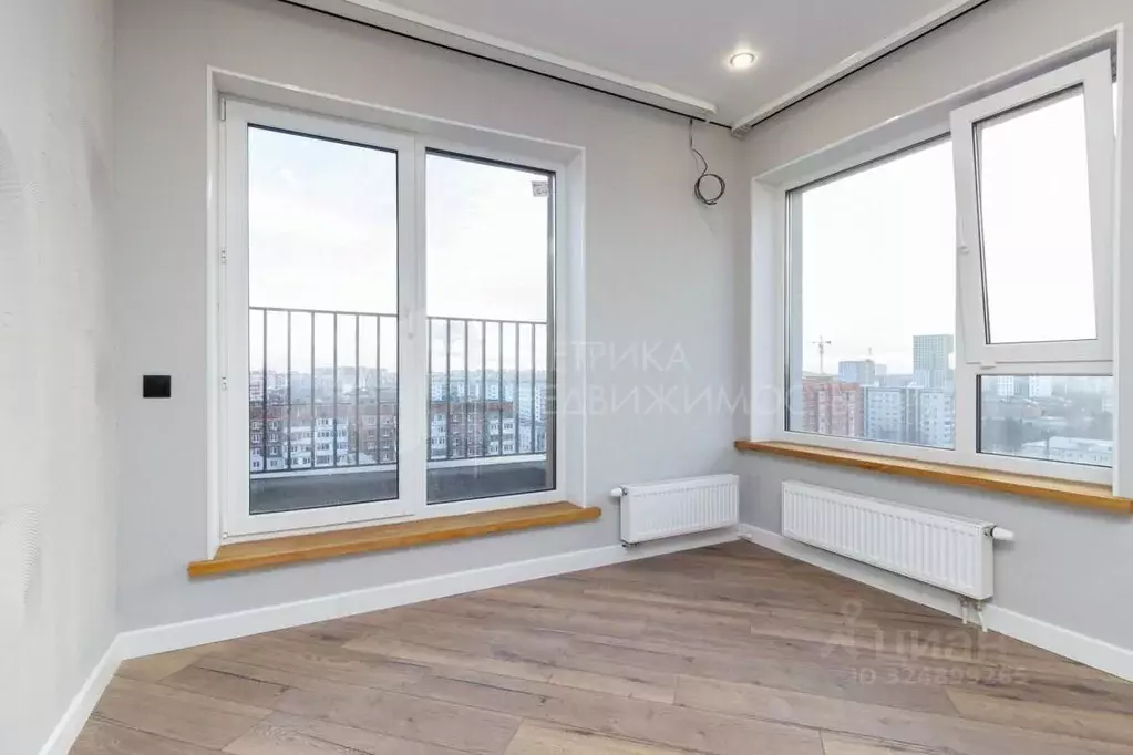 2-к кв. Тюменская область, Тюмень ул. Молодогвардейцев, 5к1 (63.0 м) - Фото 1