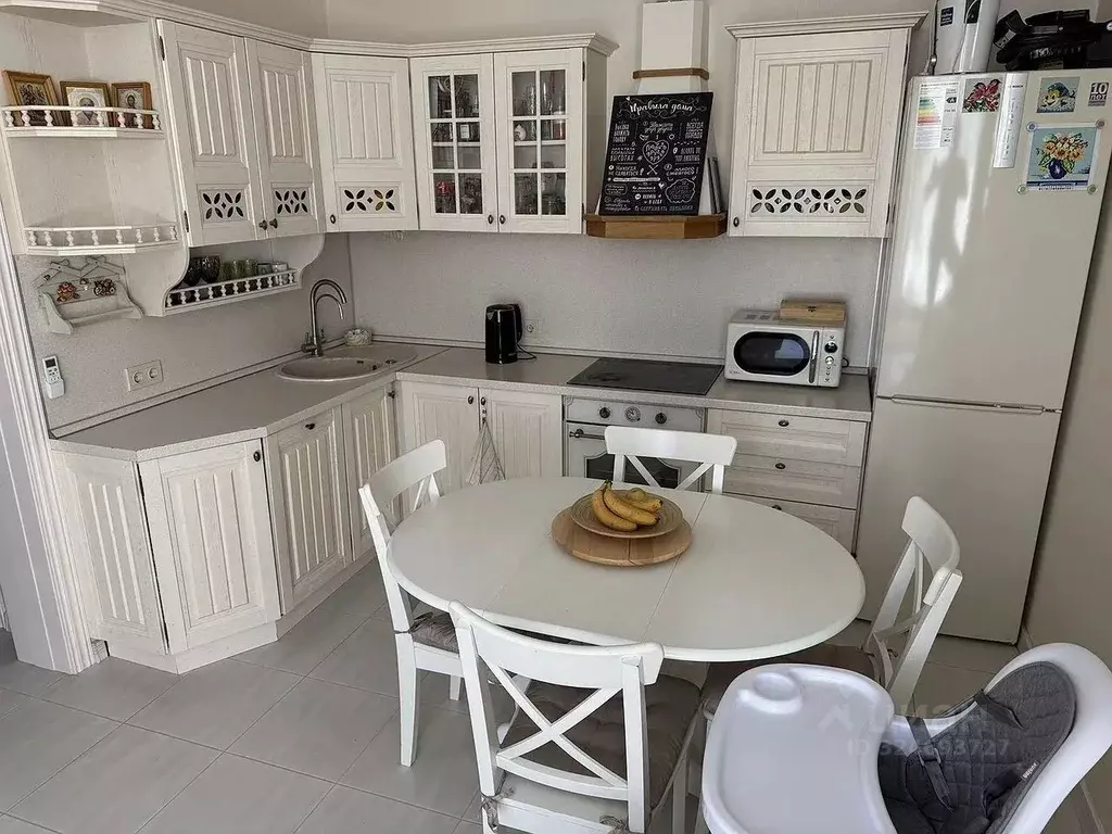 2-к кв. Тюменская область, Тюмень ул. Федюнинского, 30к1 (61.3 м) - Фото 1