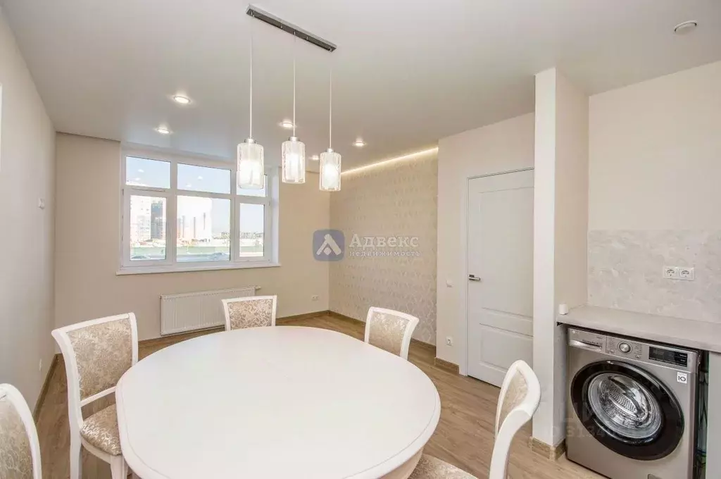 3-к кв. Тюменская область, Тюмень ул. Первооткрывателей, 10 (67.1 м) - Фото 2