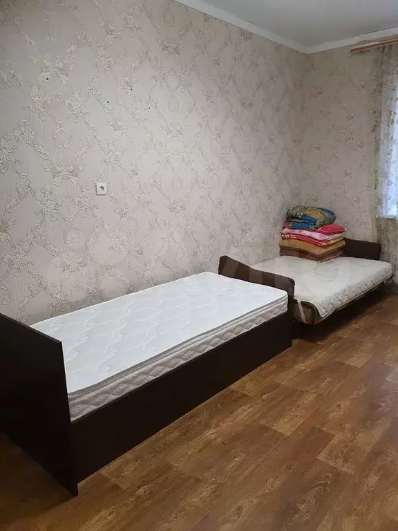 3-к. квартира, 81 м, 1/3 эт. - Фото 1